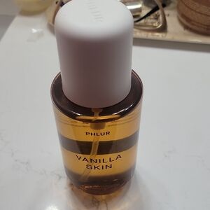 Phlur Vanilla Skin Perfume